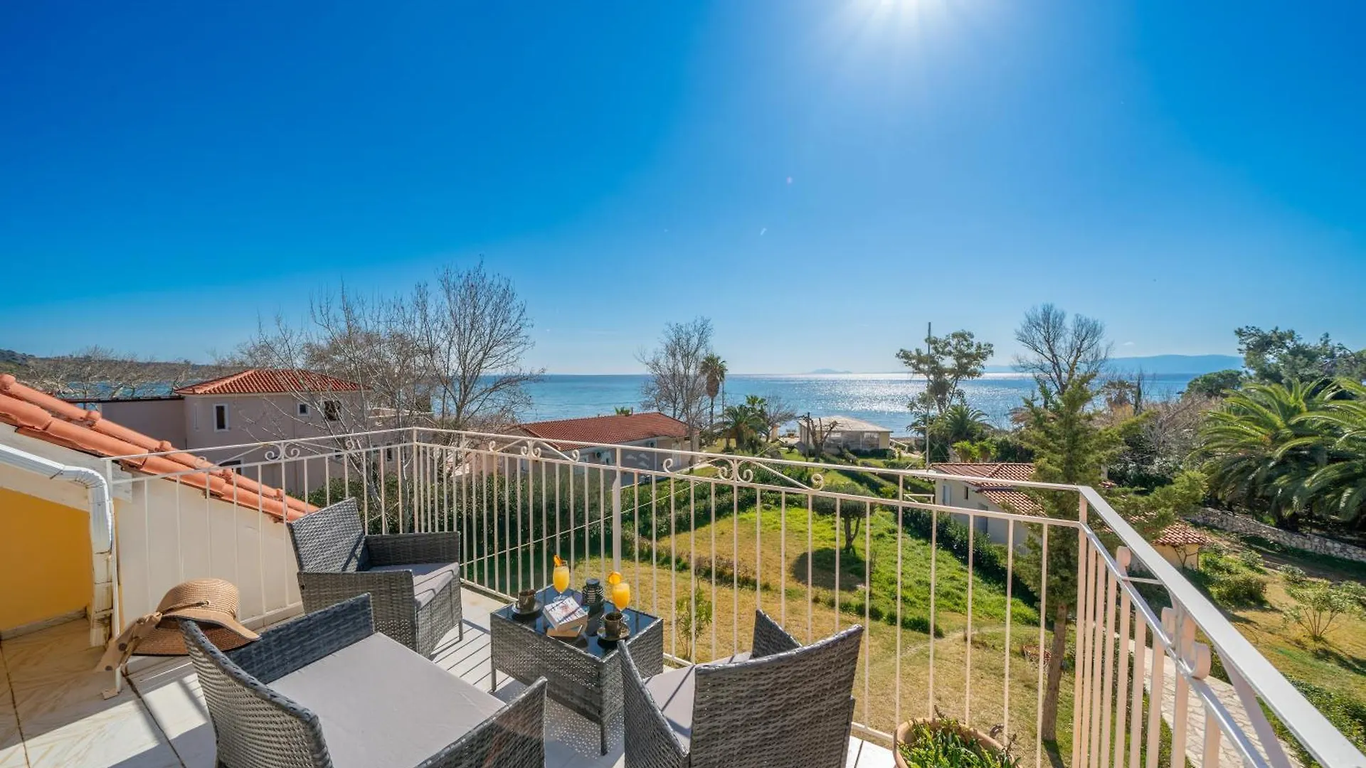 Southbank Seafront Apartments Kateleios 0*,  Yunanistan