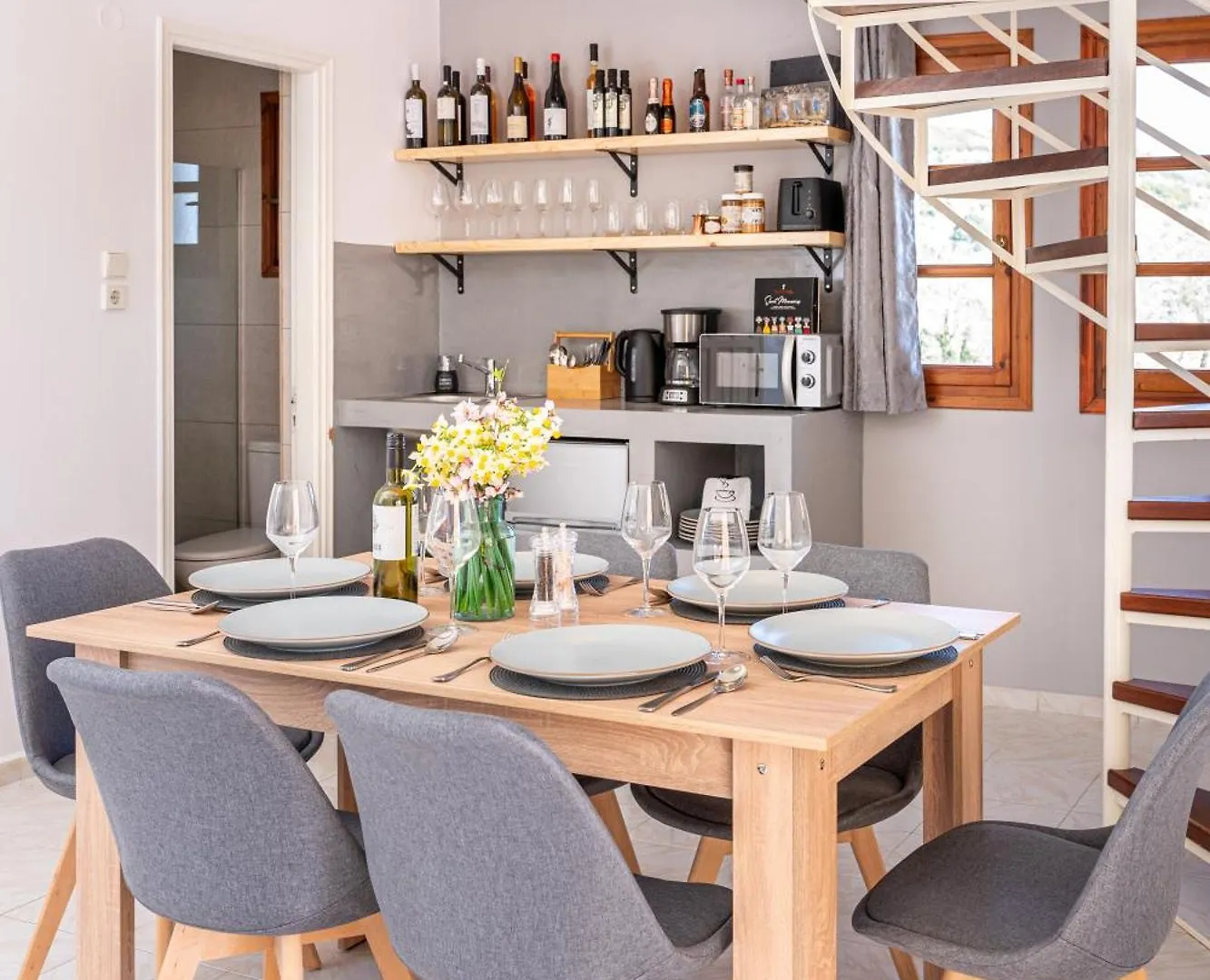 Southbank Seafront Apartments Katelios