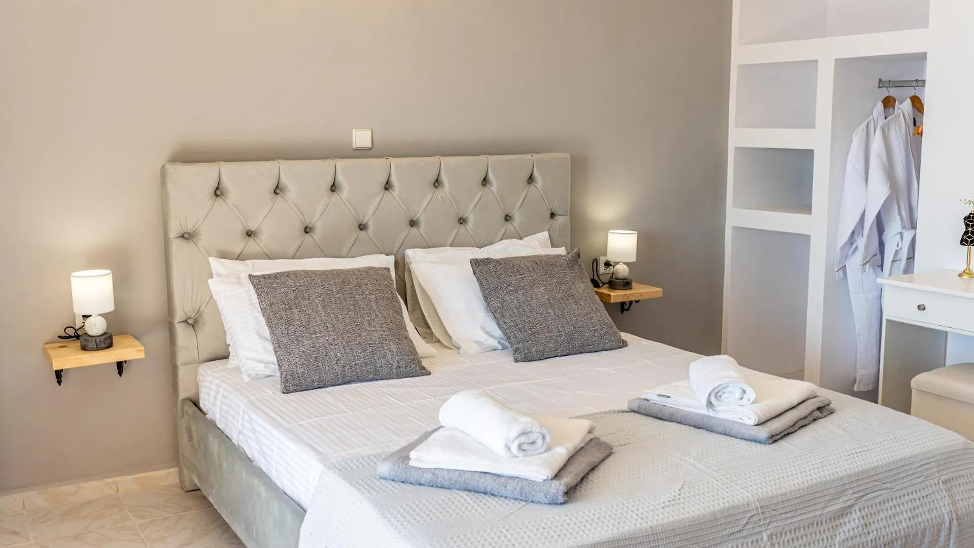 Southbank Seafront Apartments Kateleios 0*,