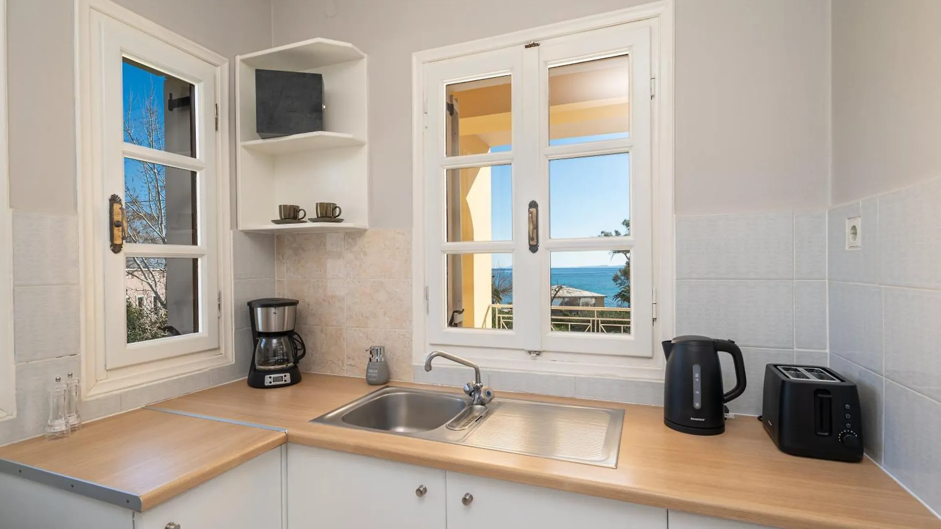 Southbank Seafront Apartments Katelios 0*,