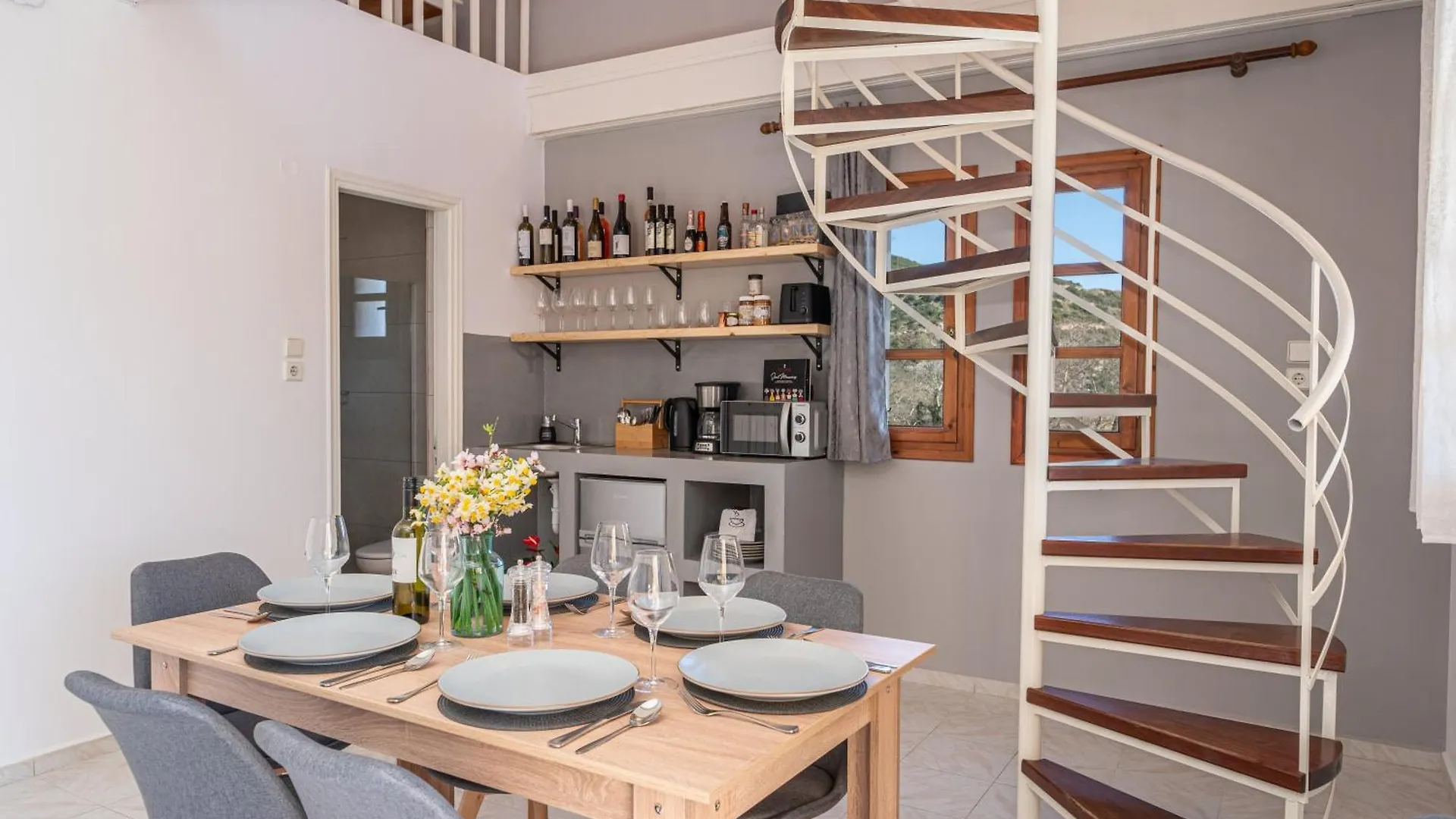 Southbank Seafront Apartments Katelios