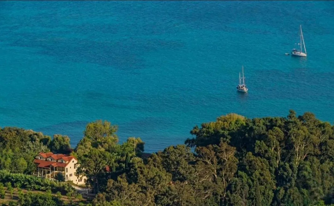 Southbank Seafront Apartments Katelios
